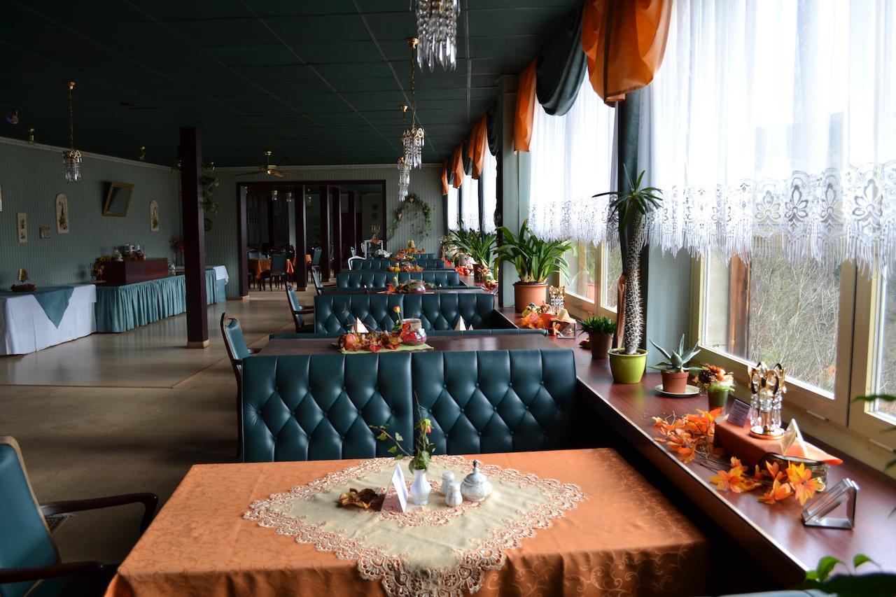 Hotel Weisser Hirsch Schwarzburg Екстериор снимка