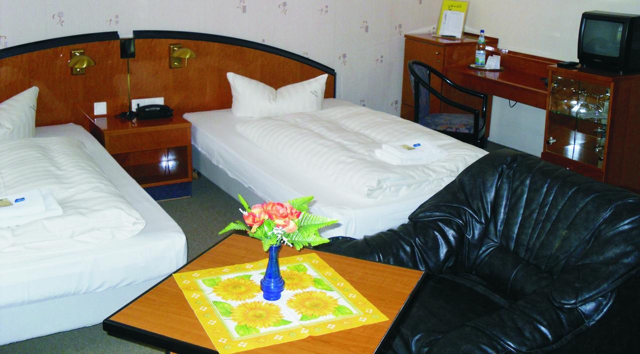 Hotel Weisser Hirsch Schwarzburg Екстериор снимка