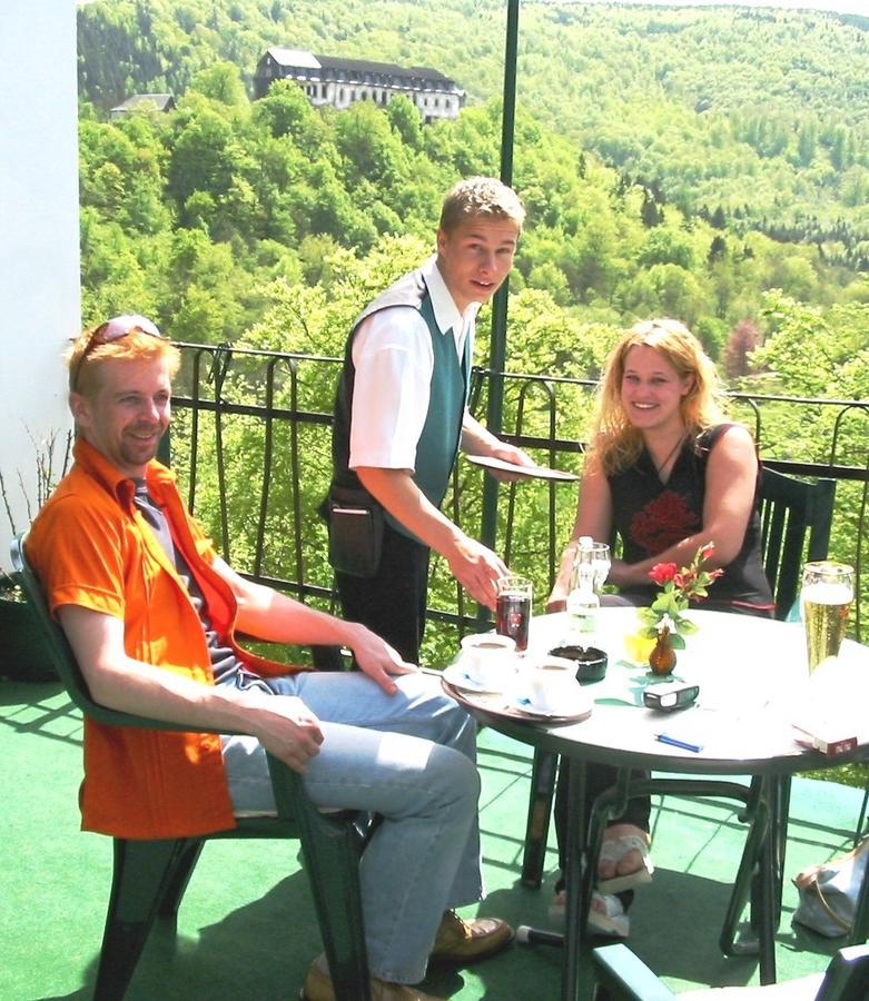 Hotel Weisser Hirsch Schwarzburg Екстериор снимка